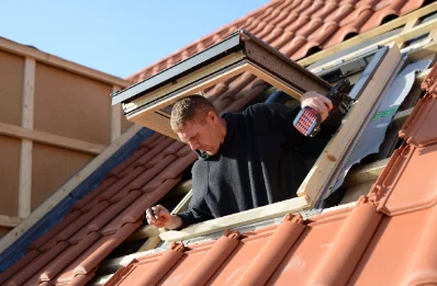 Pose de fenêtres de toit Velux à Tournemire